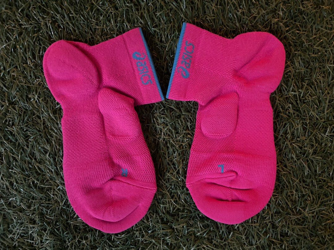 Authentic BNIB ASICS Elite Pro Pad Socks