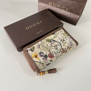 LV ETUI MONOGRAM LIPSTICK CASE, Women's Fashion, Bags & Wallets, Wallets &  Card holders on Carousell