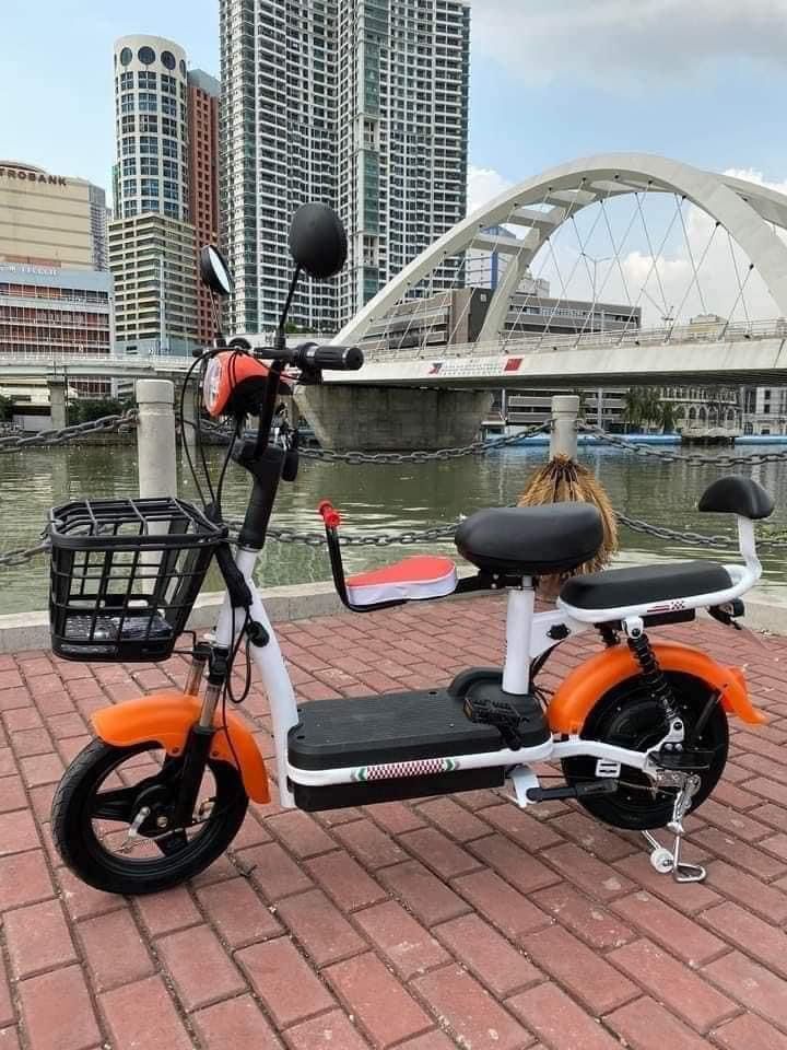 AVIA PRINCE COOPER EBIKE (Category: Bicycles) located in Marikina City. Submitted by keionlines85428 (Listing ID 1266824402, Image 3). Description: BUDGET 2WHEEL EBIKE ONHAND NOW 😍 NEW AVIA PRINCE COOPER ELECTRIC BIKE WITH PEDAL AND CHILD CARRIER ‼️₱9,500 FREE ASSEMBLE FREE HELMET FREE SIDE MIRROR FREE CHILD CARRIER WITH COMPLETE PAPERS SPECS: ▪️Battery: 48v12ah ▪️Drum Brake ▪️350Watts Power ▪️15-25km Range ▪️30-40kph speed ▪️14 x 2.45 Tubeless 