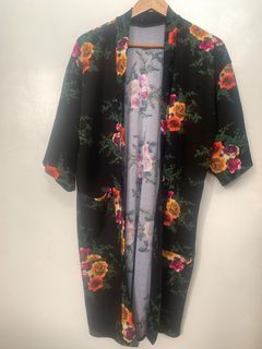 [B]	Long Black Floral Jacket