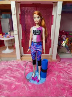 Disney Descendants Singing Uma Doll, Toy for Ages 6 and up 