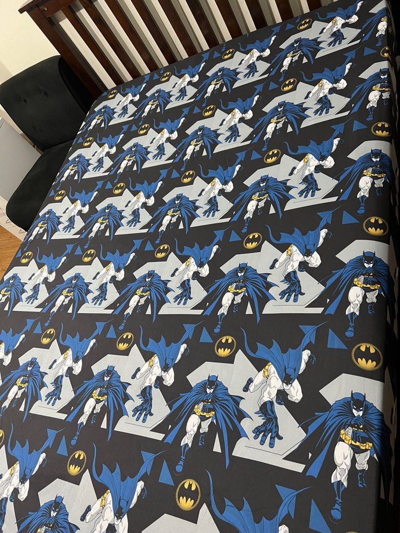 Batman Bed Sheet, Furniture & Home Living, Bedding & Towels on Carousell
