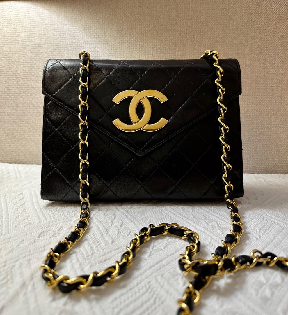 chanel vintage envelope bag medium