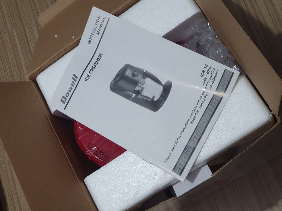 Dowell Ice Crusher 1 liter capacity, TV & Home Appliances, Kitchen