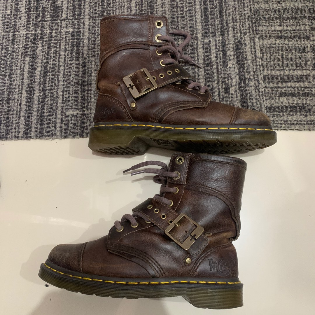Dr Martens Triumph Boots, Fesyen Pria, Sepatu , Sepatu Boot di Carousell