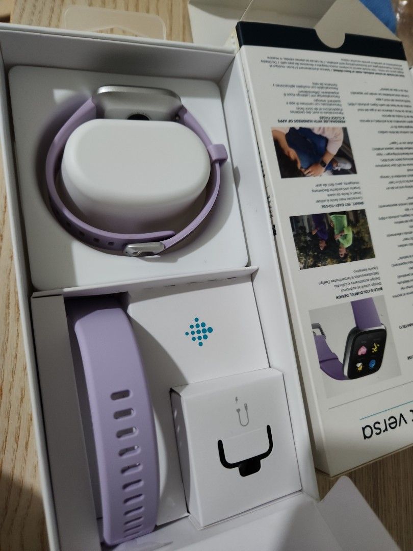 Fitbit versa lite hotsell purple