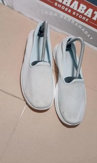 (Kategori: ) berada di . Dikirim oleh flyshoes21 (ID iklan 1266860928, Gambar 1). Deskripsi: .
