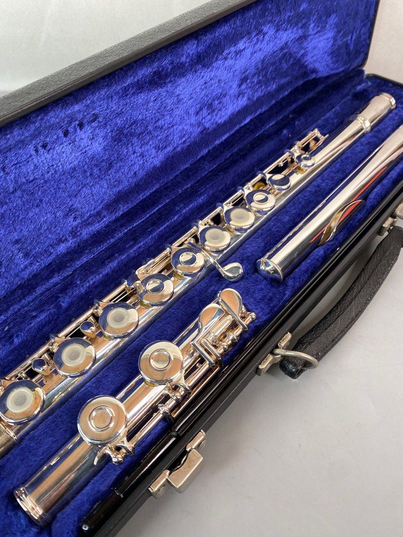 Gemeinhardt Flute With Case Hobbies Toys Music Media