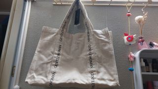 （分類：）位於 。 由 dorischann 提交（商品編號 1266931869，圖片 1）。簡介： 。