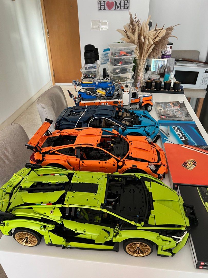 Lego technic hotsell porsche bugatti lamborghini