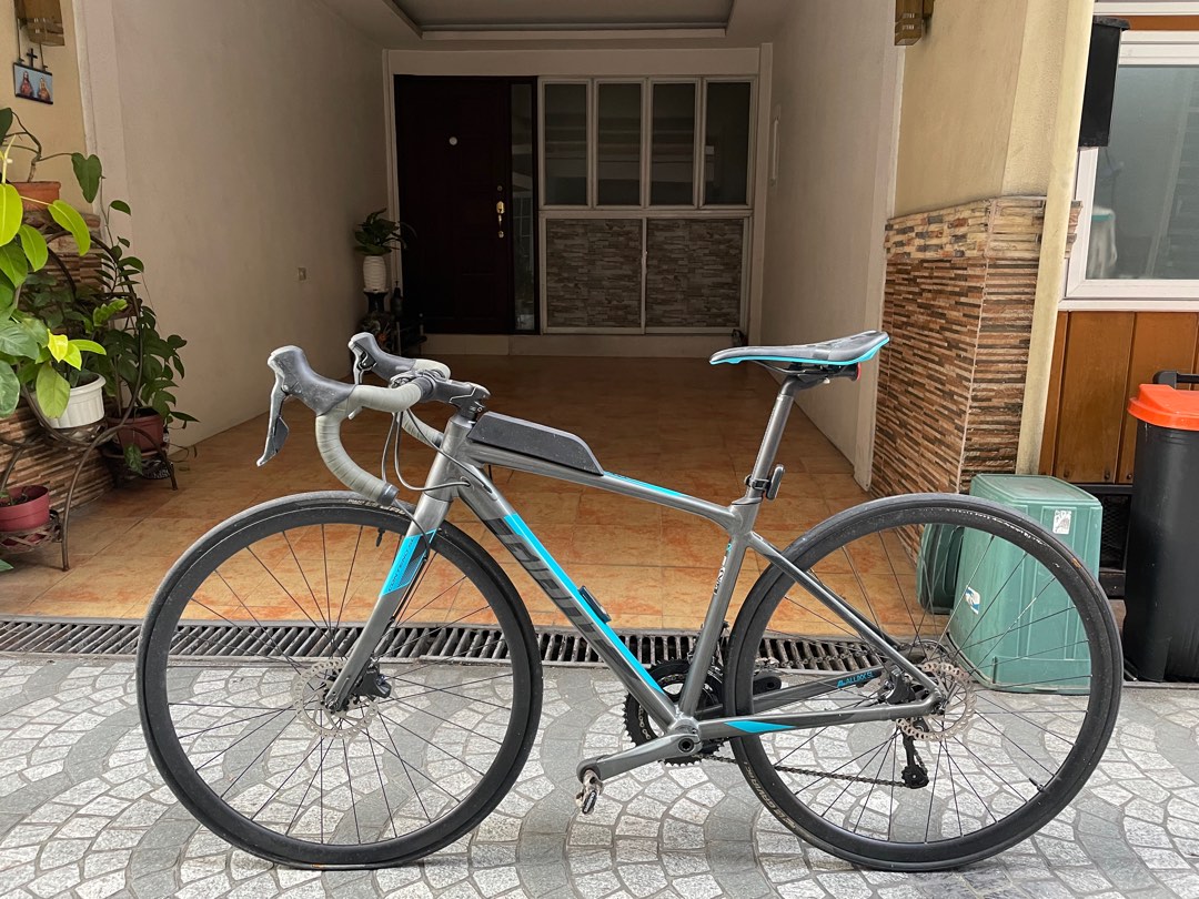 Giant contend best sale gravel