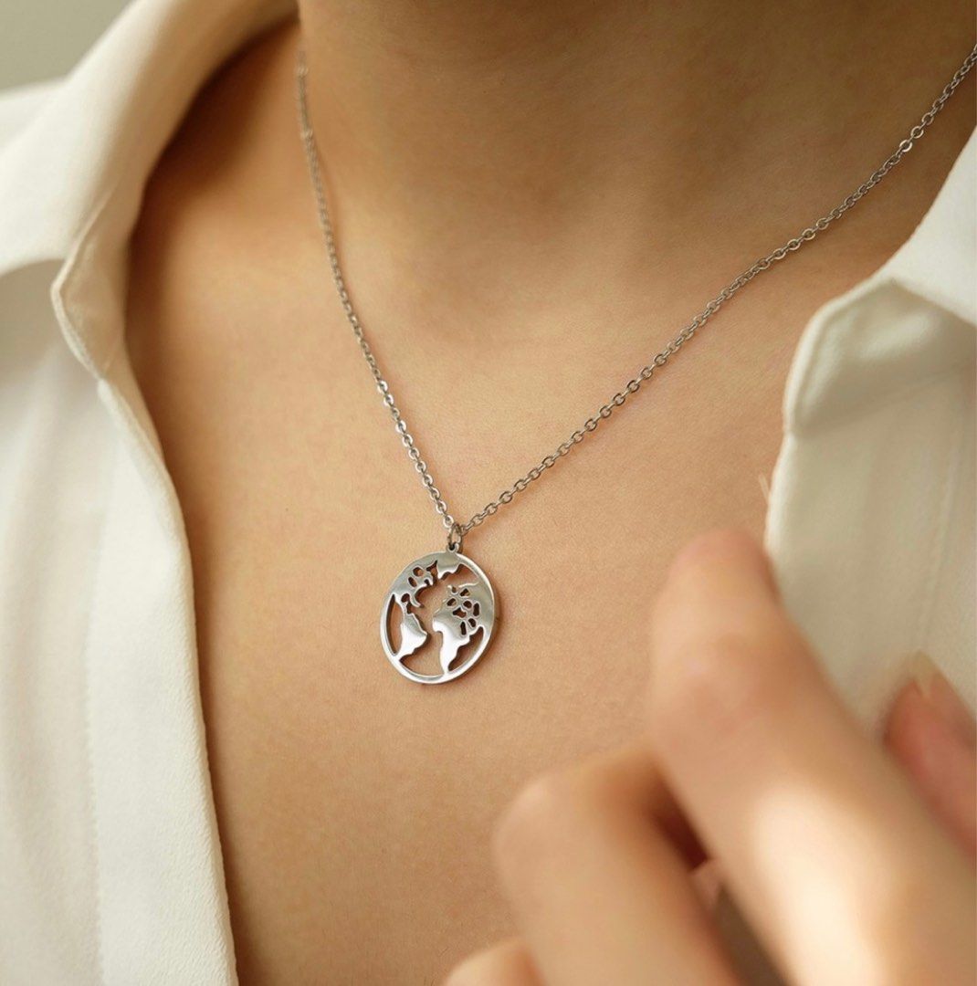 Globe Pendant Necklace Women s Fashion Jewelry Organisers