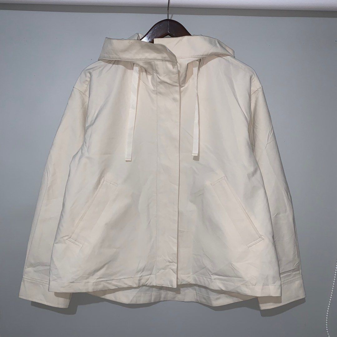 GU by uniqlo cream parka jacket / crop jacket / jaket uniqlo / outer