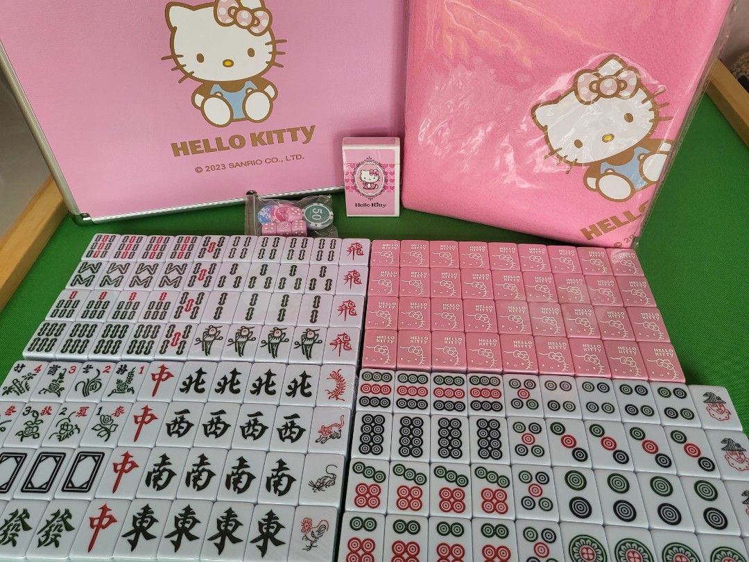 Sanrio Hello Kitty Mahjong Set (144 + 12 tiles) (Animal+Fei+Clown), Hobbies & Toys, Toys & Games