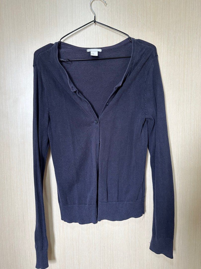 h&m cardigan (Category: Coats, Jackets and Outerwear) located in Pasig City. Submitted by danda24 (Listing ID 1266890158, Image 1). Description: .
