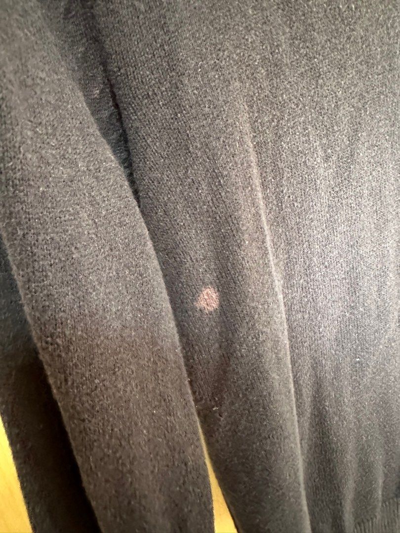 h&m cardigan (Category: Coats, Jackets and Outerwear) located in Pasig City. Submitted by danda24 (Listing ID 1266890158, Image 3). Description: .