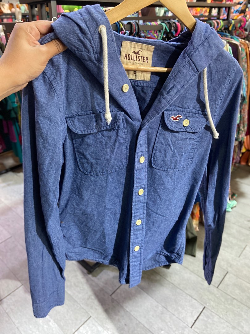 Hollister hooded denim jacket womens 2025