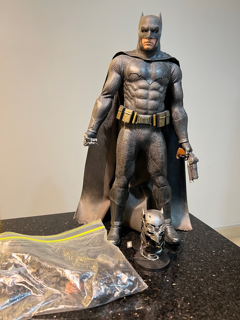 Hot Toys Batman Vs Superman Batman, Hobbies & Toys, Toys & Games on