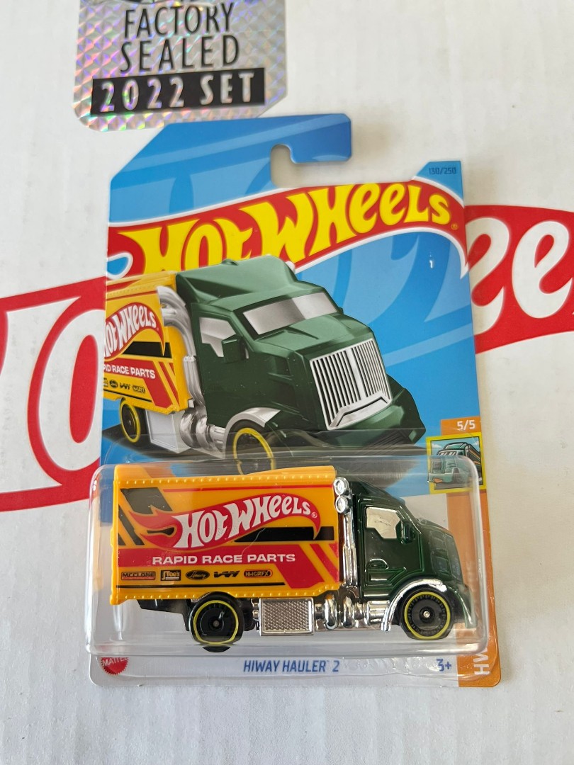 Hotwheels Hiway Hauler 2, 興趣及遊戲, 玩具& 遊戲類- Carousell