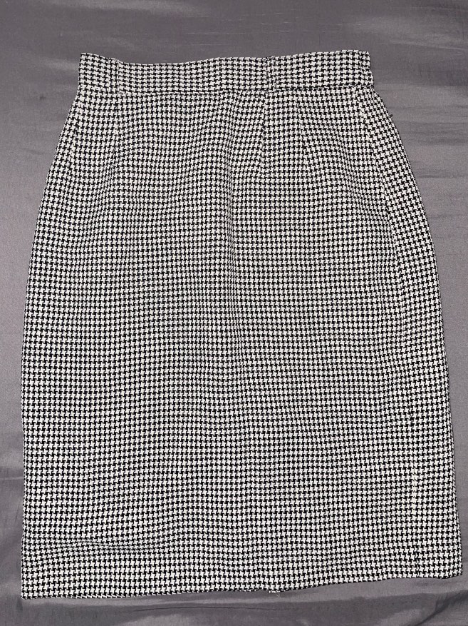 Virtue Houndstooth Skirt