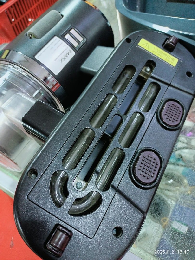 IMAXX Cordless UV Vacuum UV101, TV & Home Appliances, Vacuum Cleaner