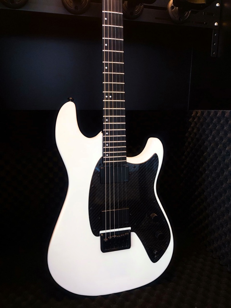 Klos shop electric guitar