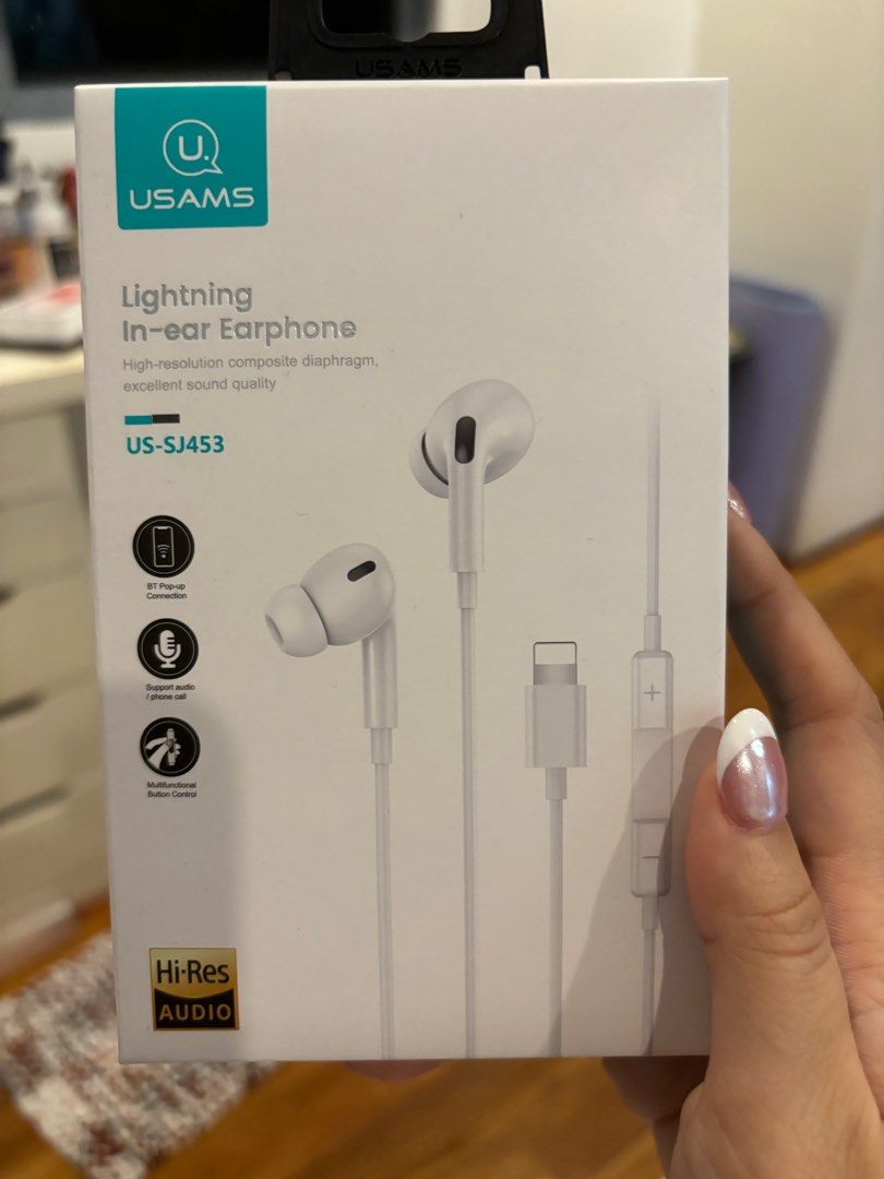 Lightning earphones, Audio, Earphones on Carousell