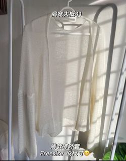 (Category: ) located in . Submitted by prelove_ootd (Listing ID 1266918085, Image 1). Description: .