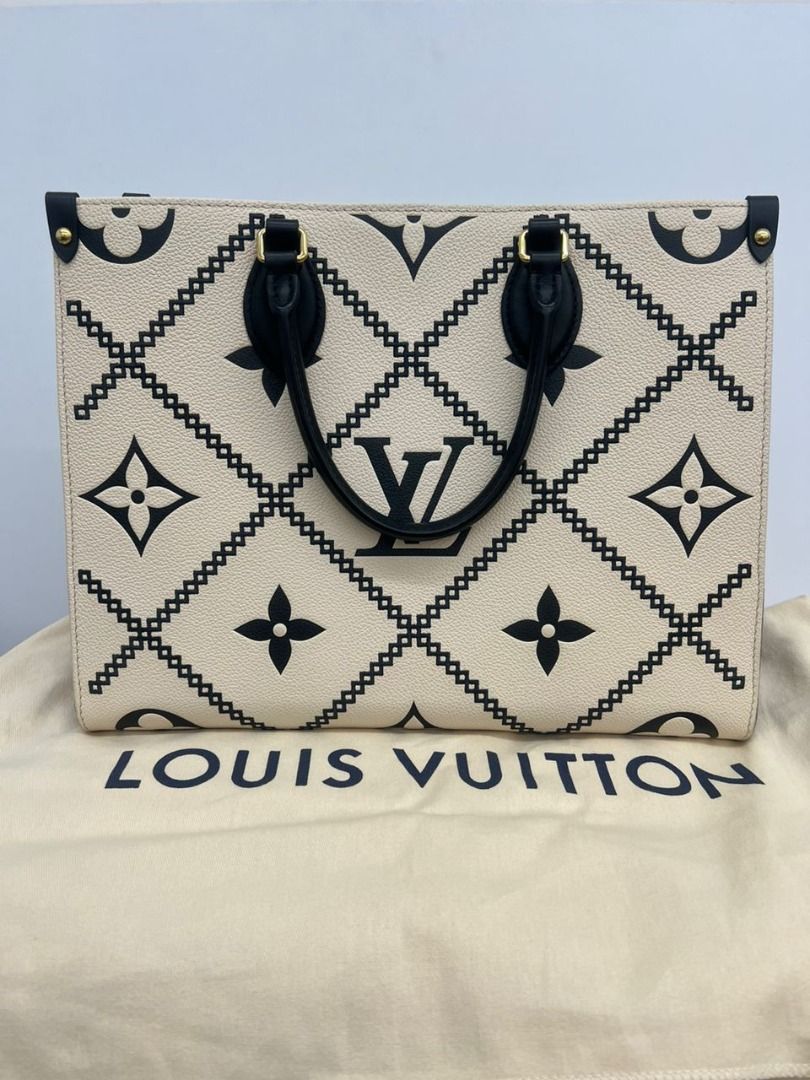 Shop Louis Vuitton NEONOE 2022 SS Monogram Casual Style Unisex