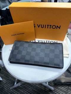 Twist leather wallet Louis Vuitton Black in Leather - 34790811
