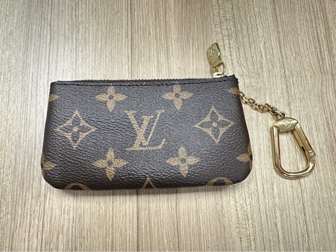 Lv coin bag clearance