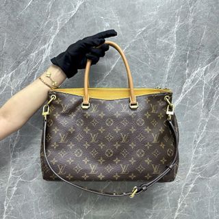 Louis Vuitton Saint Cloud MM Shoulder Bag Crossbody Monogram Brown -  ShopperBoard