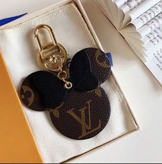 Louis vuitton store keyring minnie mouse