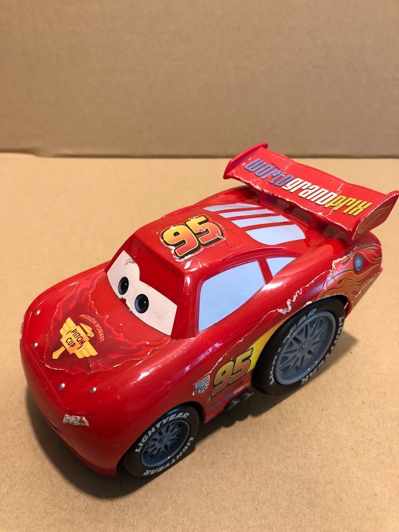 MATTEL Ripstick Lightning McQueen Disney Pixar Cars, Hobbies & Toys ...