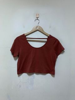 《憶起哇二手衣》Mercci Boutique NO.22 短版挖背U領上衣