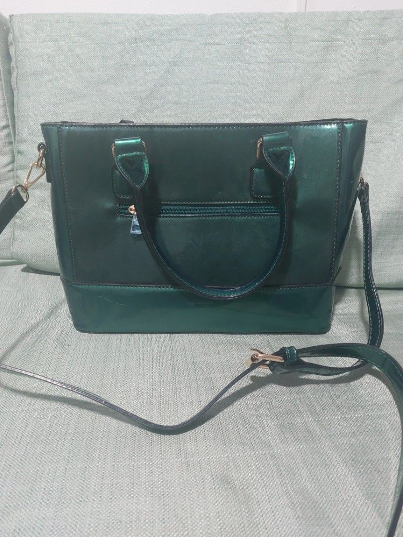 Michaela bag (Category: Shoulder Bags) located in Quezon City. Submitted by cae03 (Listing ID 1266926517, Image 2). Description: For sale used bought around 2k plus 600 only.