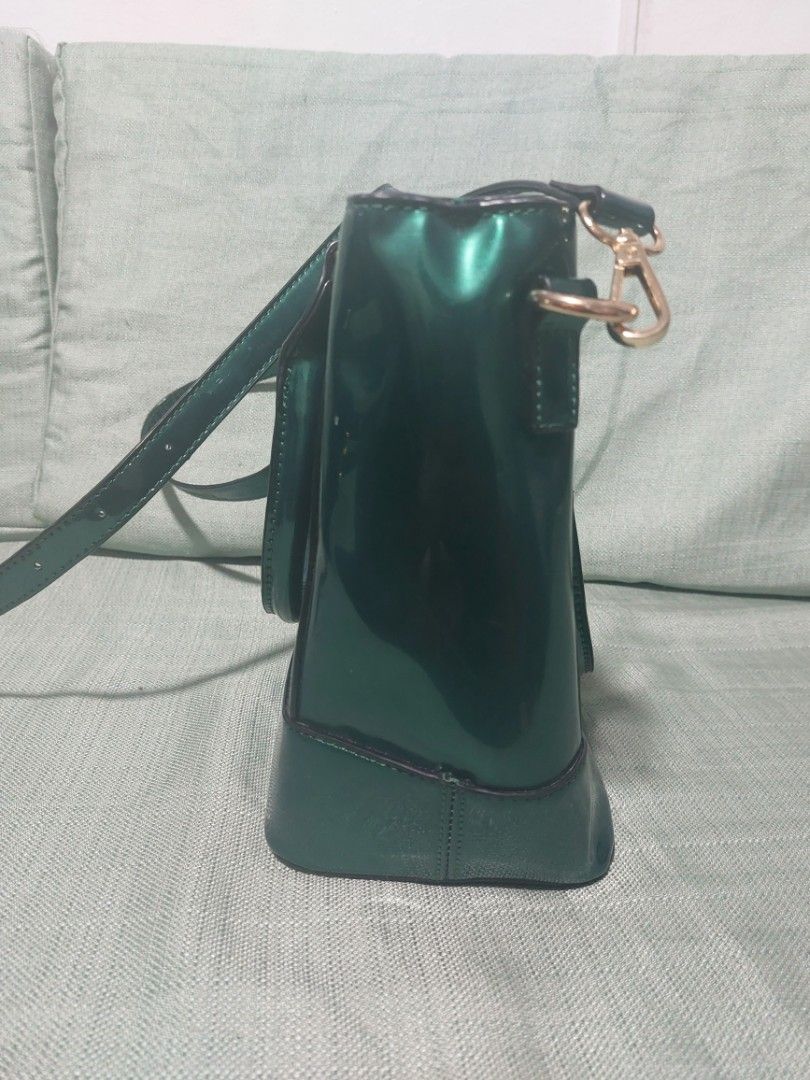 Michaela bag (Category: Shoulder Bags) located in Quezon City. Submitted by cae03 (Listing ID 1266926517, Image 3). Description: For sale used bought around 2k plus 600 only.