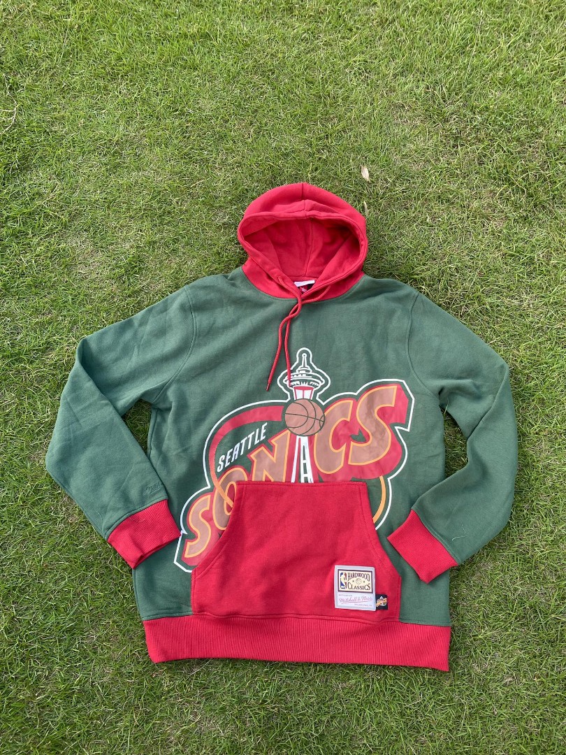Mitchell and ness Hoodie, Men's Fashion, Tops & Sets, Hoodies on Carousell