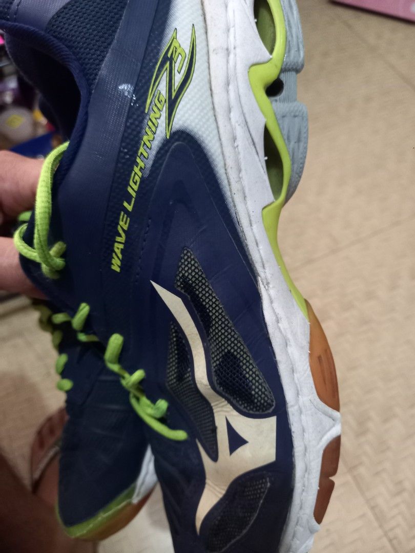 Mizuno men's wave lightning z3 2025