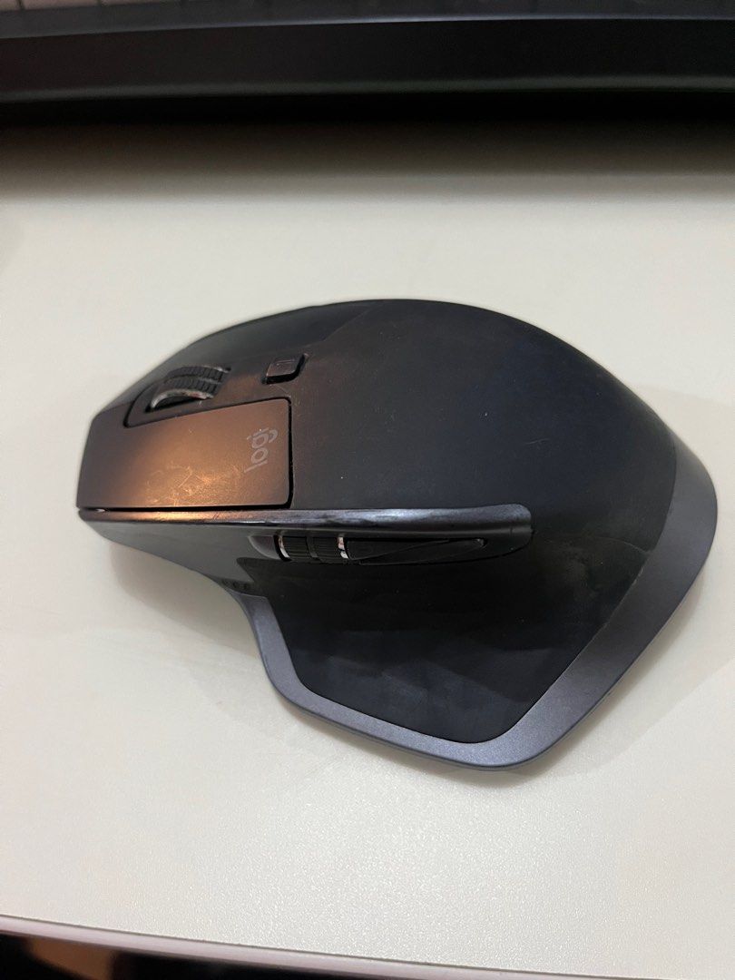 MX MASTER 2s productivity mouse (Category: Mouse & Mousepads) located in Quezon City. Submitted by sonalvarez12 (Listing ID 1266933779, Image 2). Description: Used for 1.5 years, no more wireless receiver Bluetooth use only.