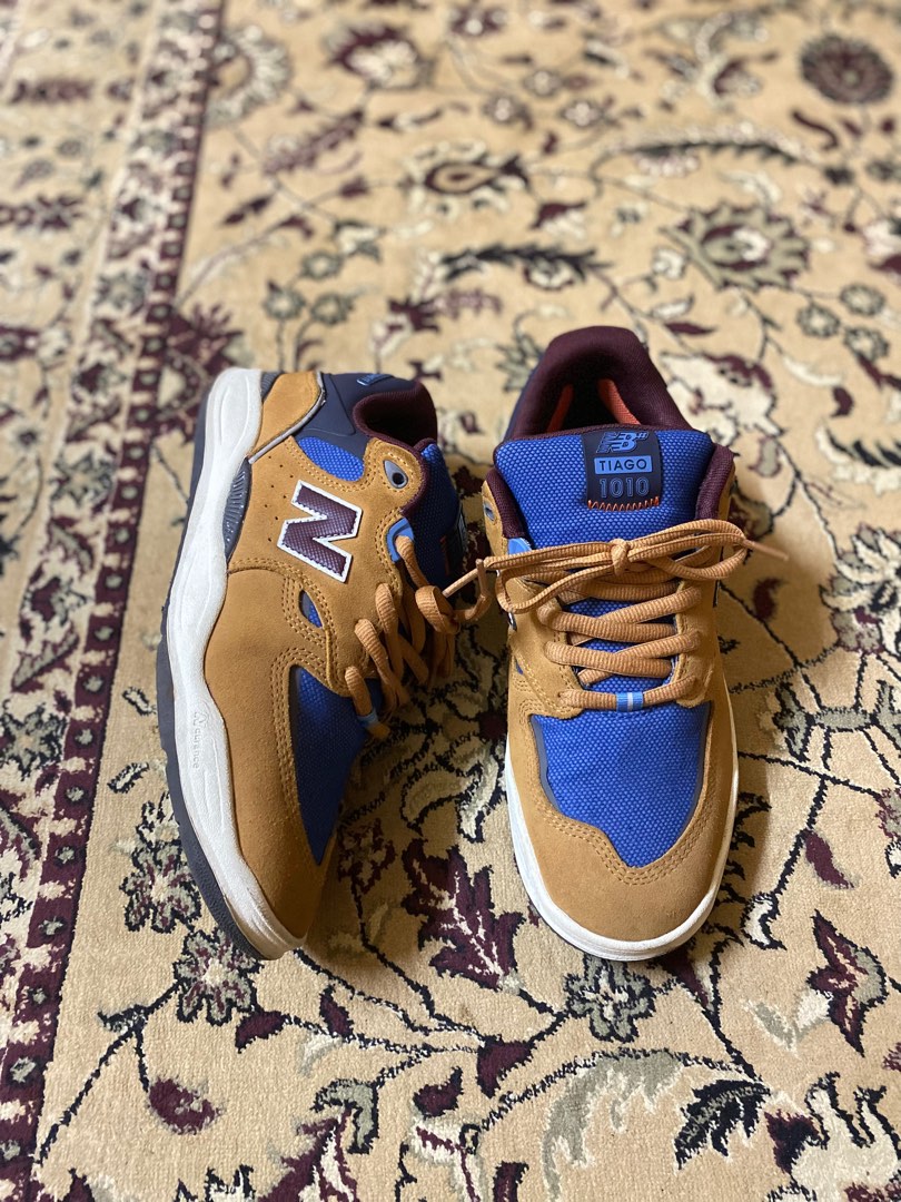 New balance store 759 gold