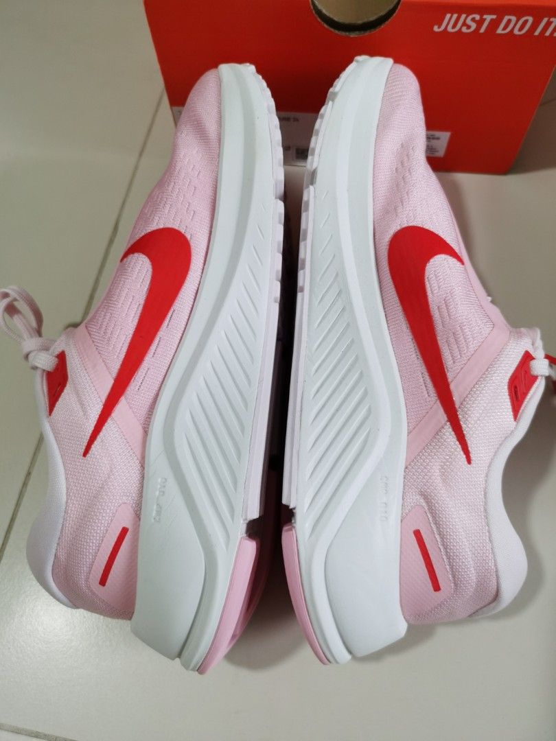 White nike clearance zoom womens