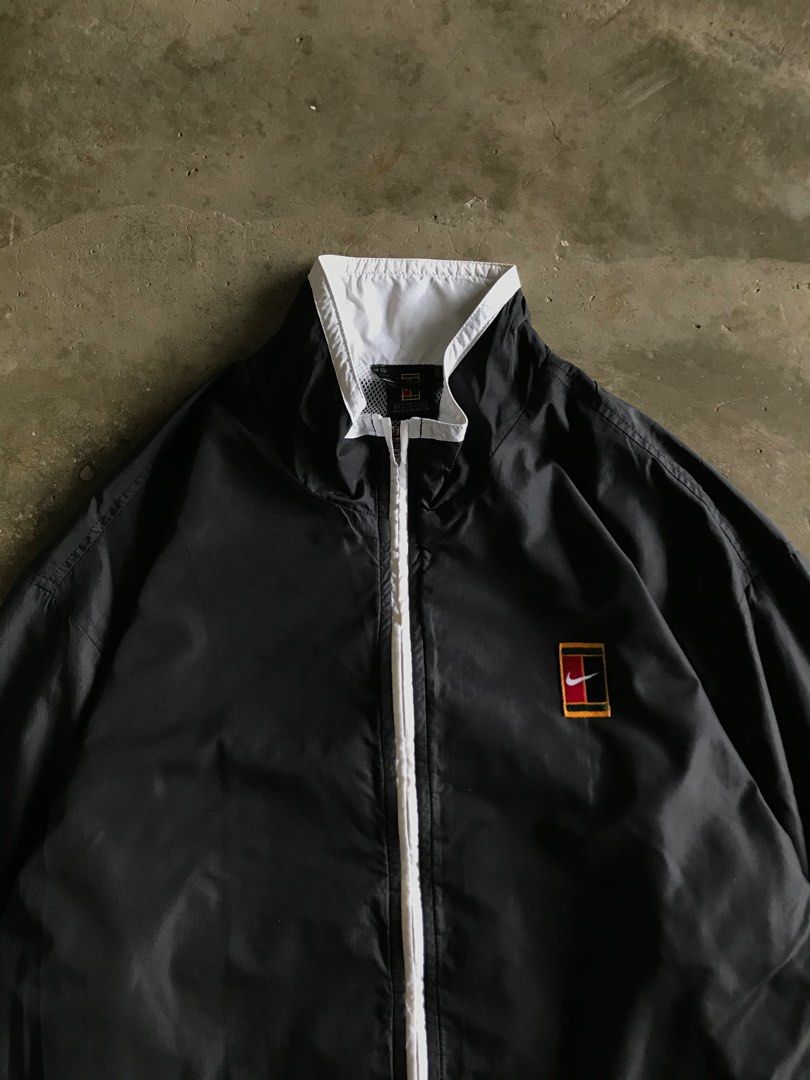 Nike windbreaker unicorn sales color