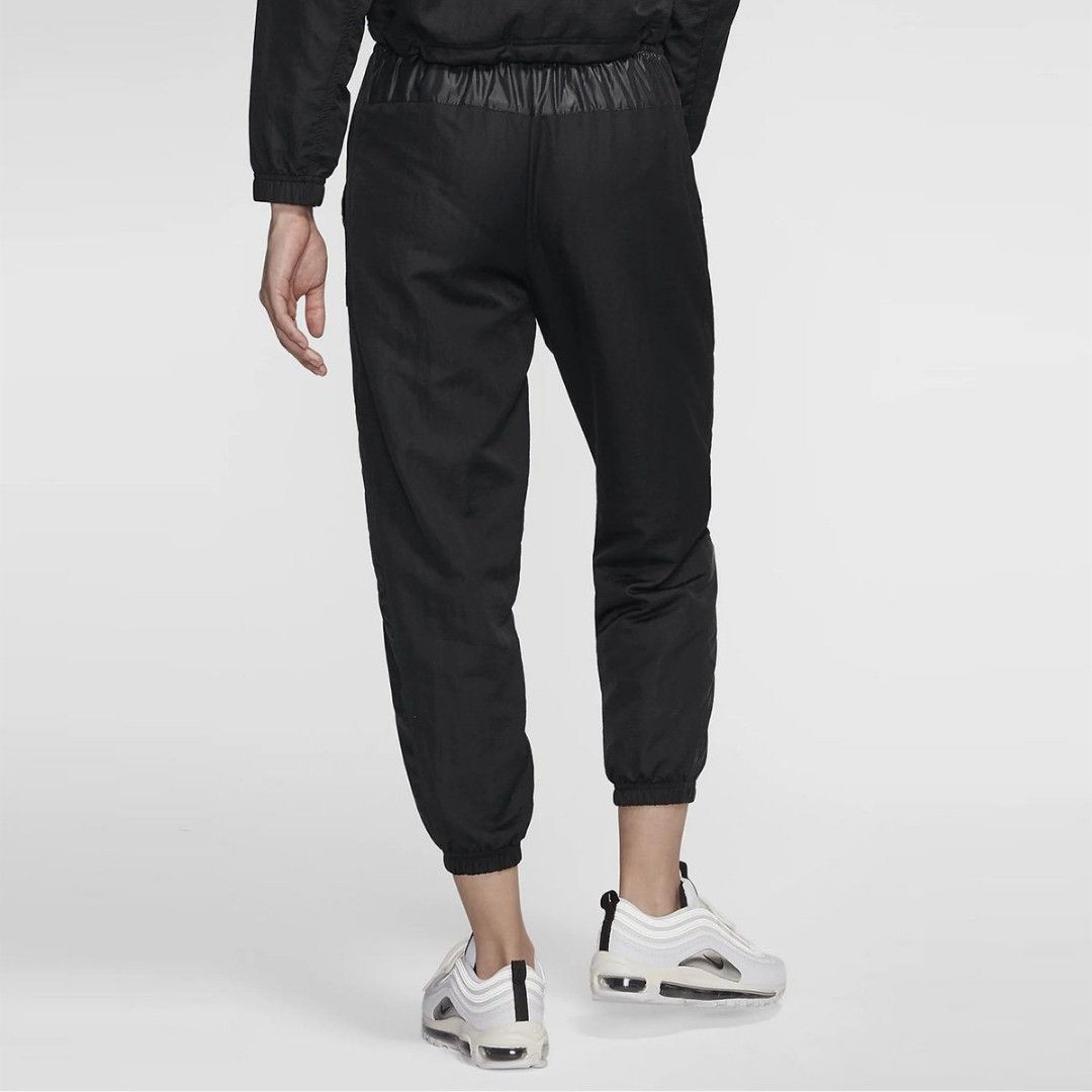 Nike discount nylon joggers