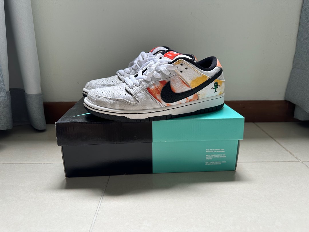 raygun sb dunks white