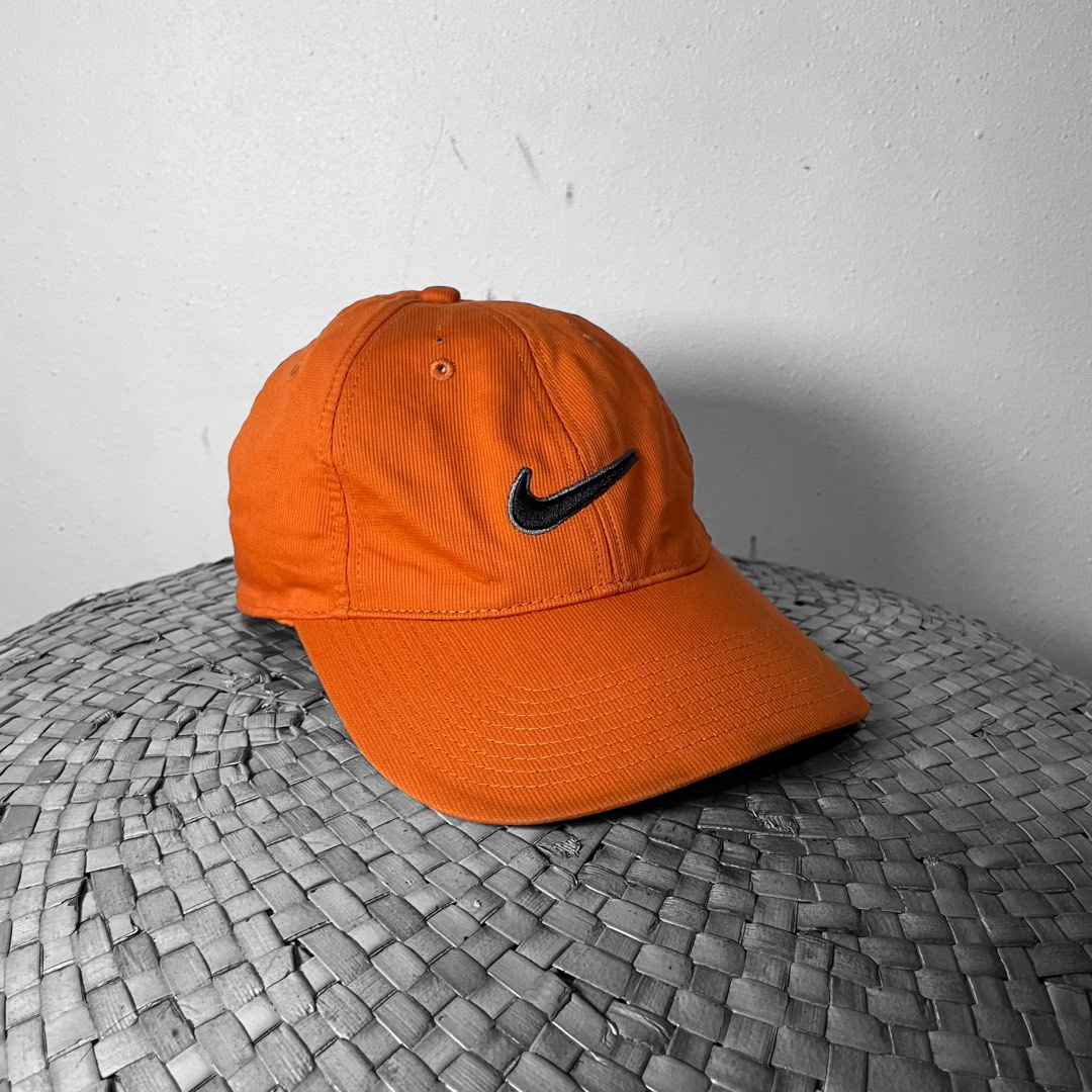 Nike hat with velcro strap hotsell