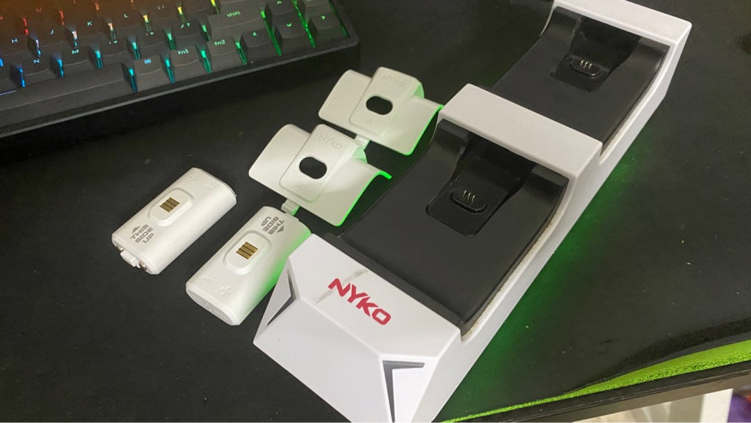 Nyko Xbox series S and One rechargeable battery and power station