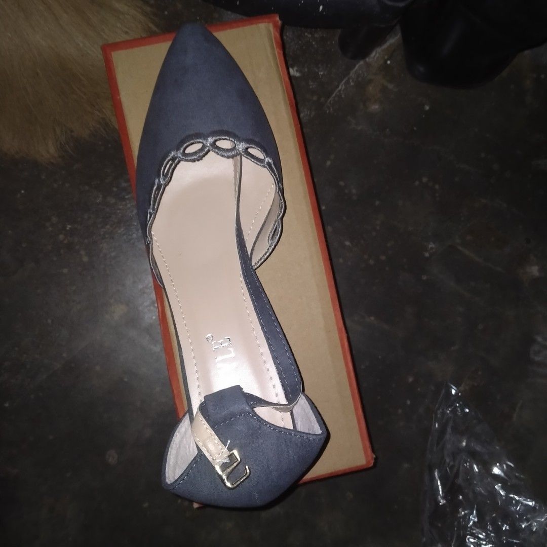 Trotters Kiera (Dark Grey Suede Leather) Women's 1-2 inch heel Shoes -  Yahoo Shopping