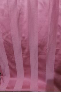 Preloved Stripe Pink Style Cloth Curtain (Approximately 40x60 inches)