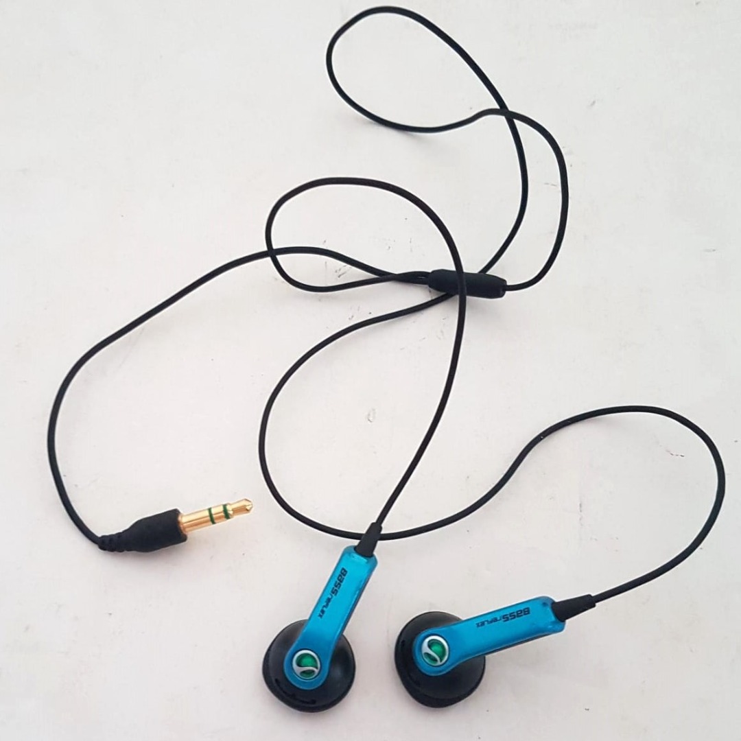Retro Gadget Sony Ericsson MH 500 Bass Reflex Headset Earpiece Exquisite Earphone Ear bugs Black with Blue Corded Model Original SONY Accessories Conversation Music Player Listening Pleasure Multi Pur...